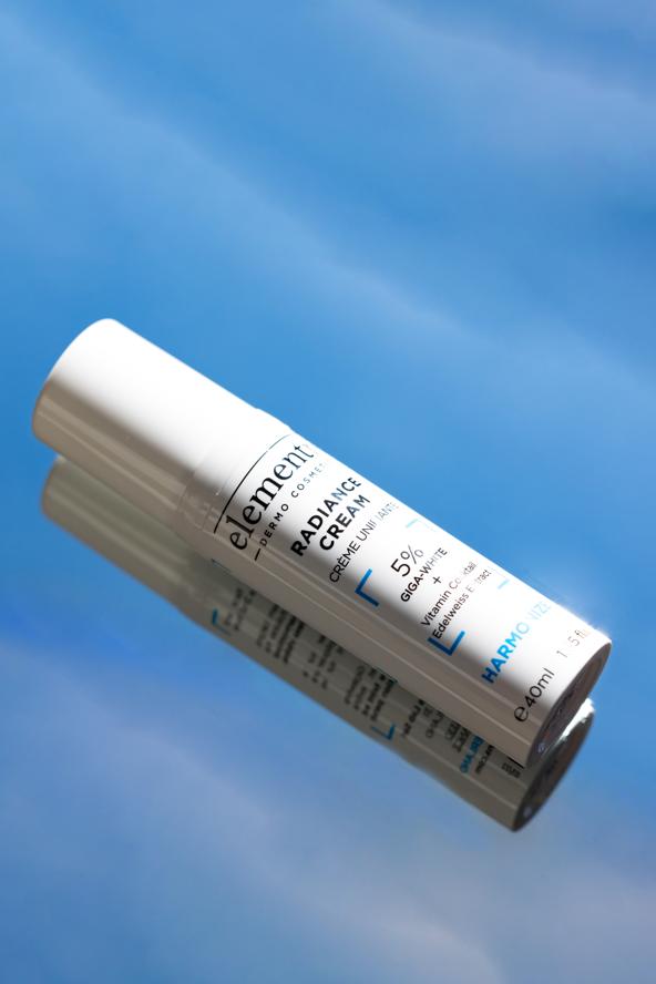 Elementrē Radiance Cream päikesevalguses - meeleolukas toote tutvustus