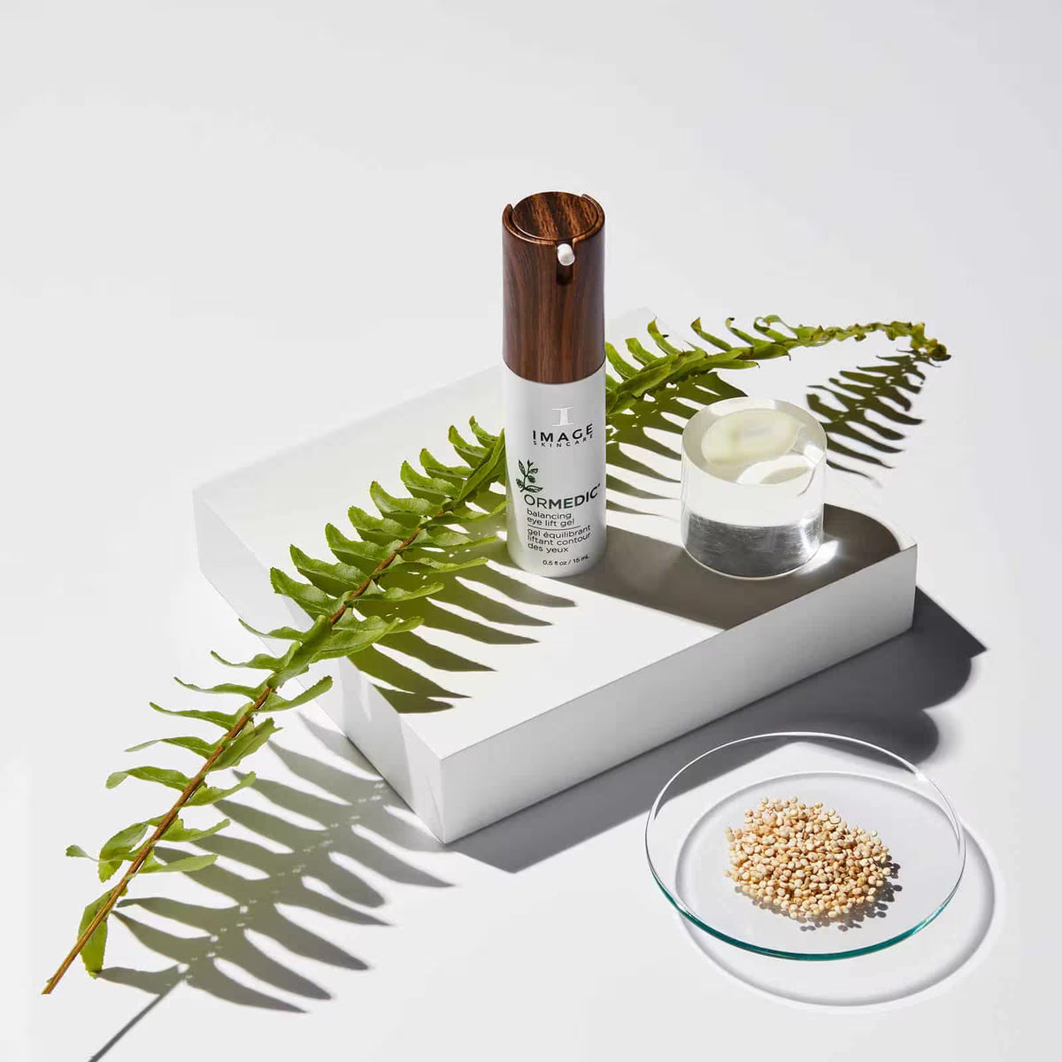 IMAGE Skincare ORMEDIC Tasakaalustav silmageel 15ml, pilt 2