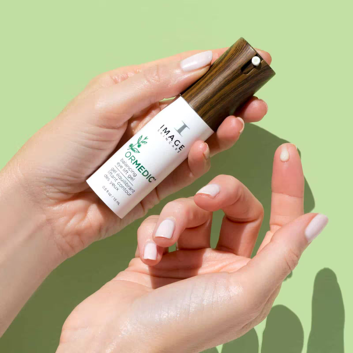 IMAGE Skincare ORMEDIC Tasakaalustav silmageel 15ml, pilt 3