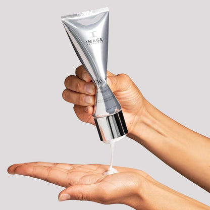 IMAGE Skincare the MAX Tüvirakuekstraktidega näopesugeel 118ml, pilt 2